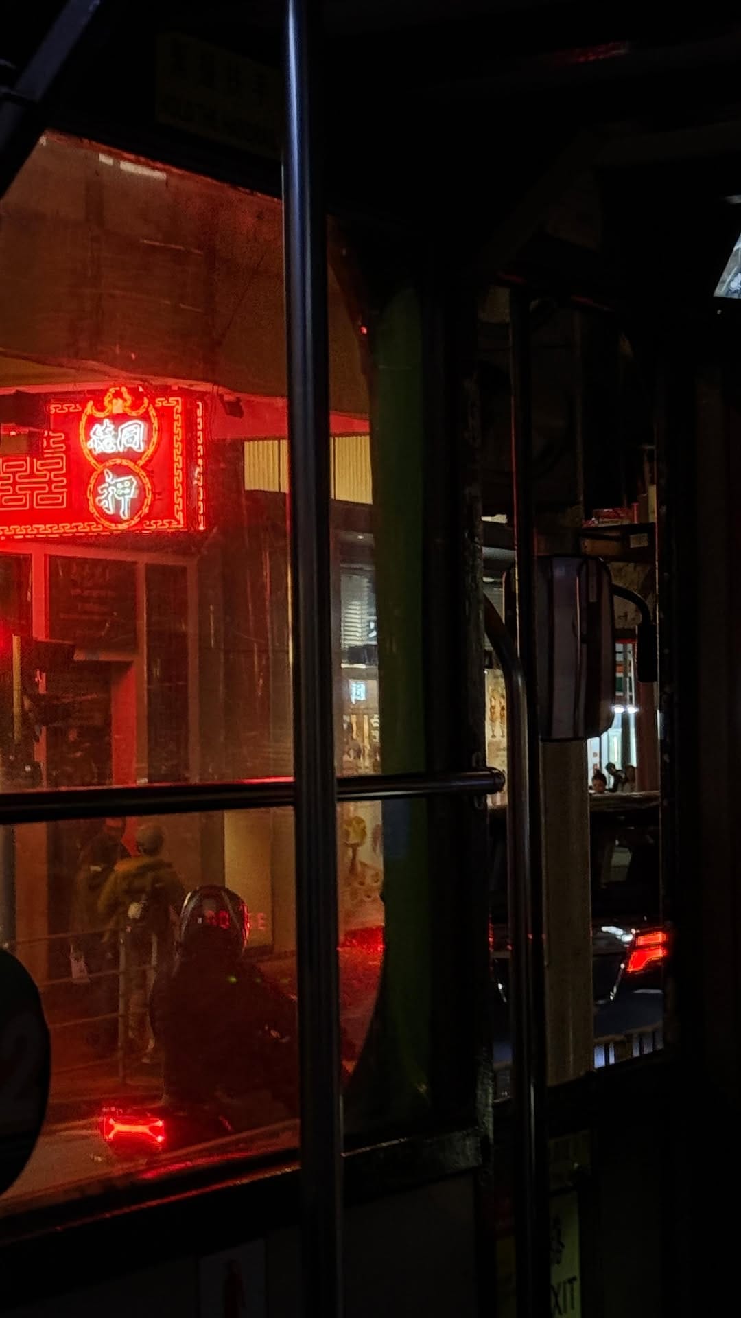 Post 4 by Stephanie Chan ✸ London ✸ Europe Travel on Instagram (video)