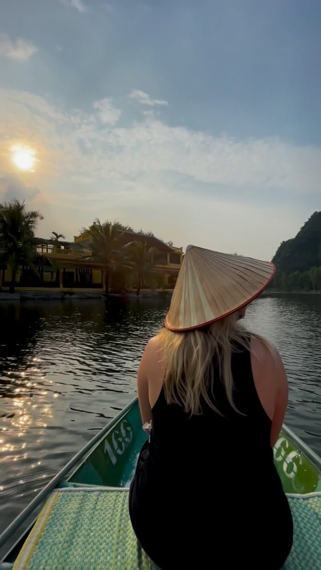 Post 6 by Lauren | Irish Travel Content Creator 🇮🇪🌏🗺 on Instagram (video)