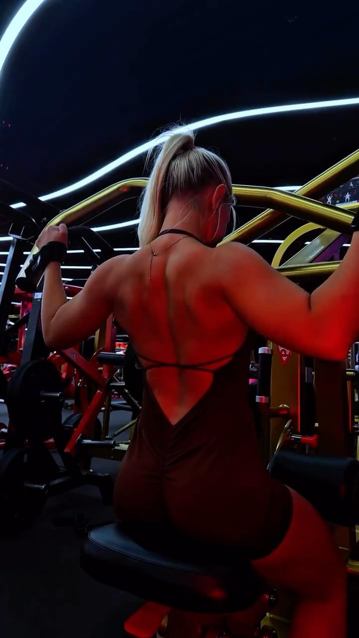 Post 2 by Lauren Kosar on Instagram (video)