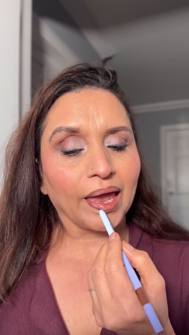 Post 6 by DIMPLE  SHARMA 🇬🇧 on Instagram (video)