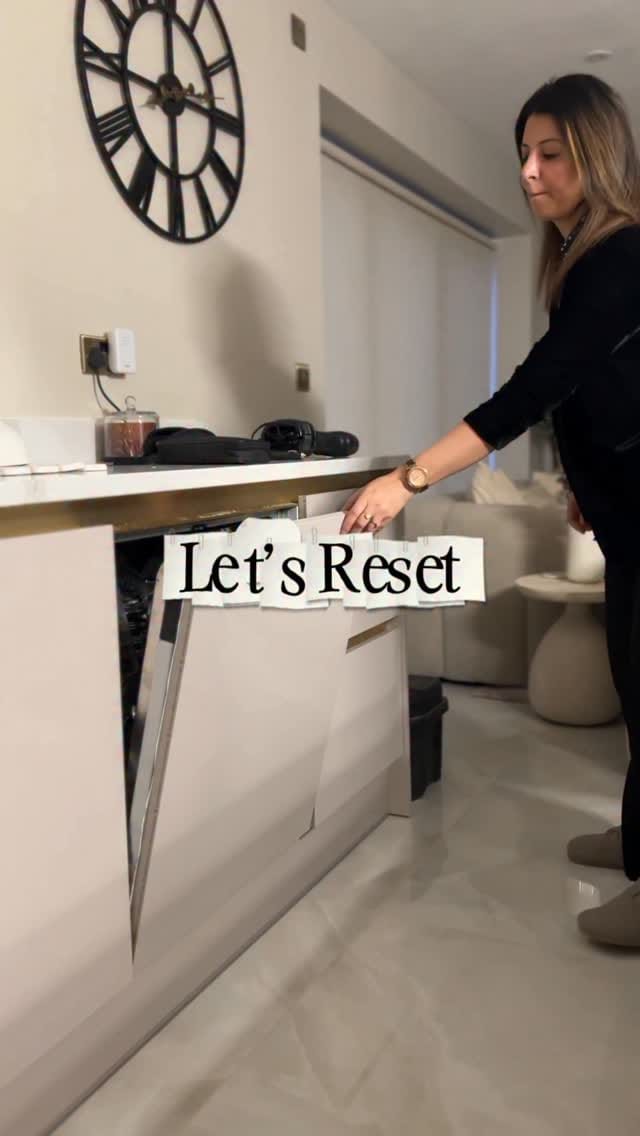Post 5 by Robina Noreen:Content Creator on Instagram (video)
