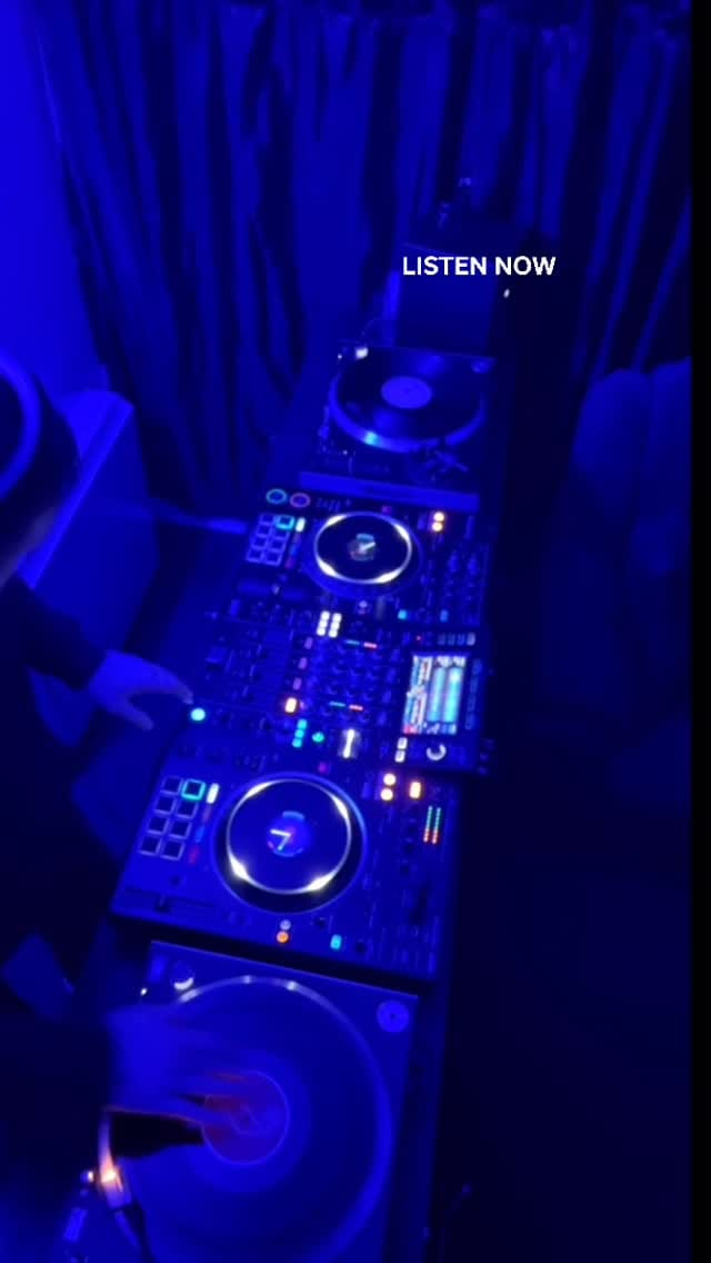 Post 2 by D35 on Instagram (video)