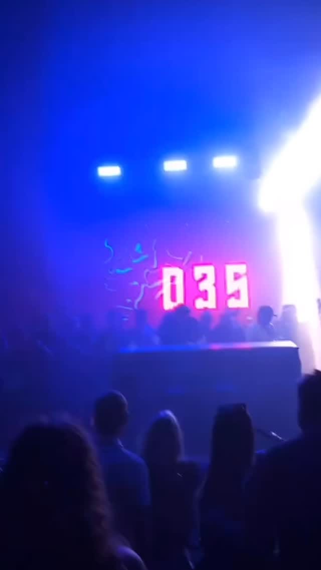 Post 10 by D35 on Instagram (video)