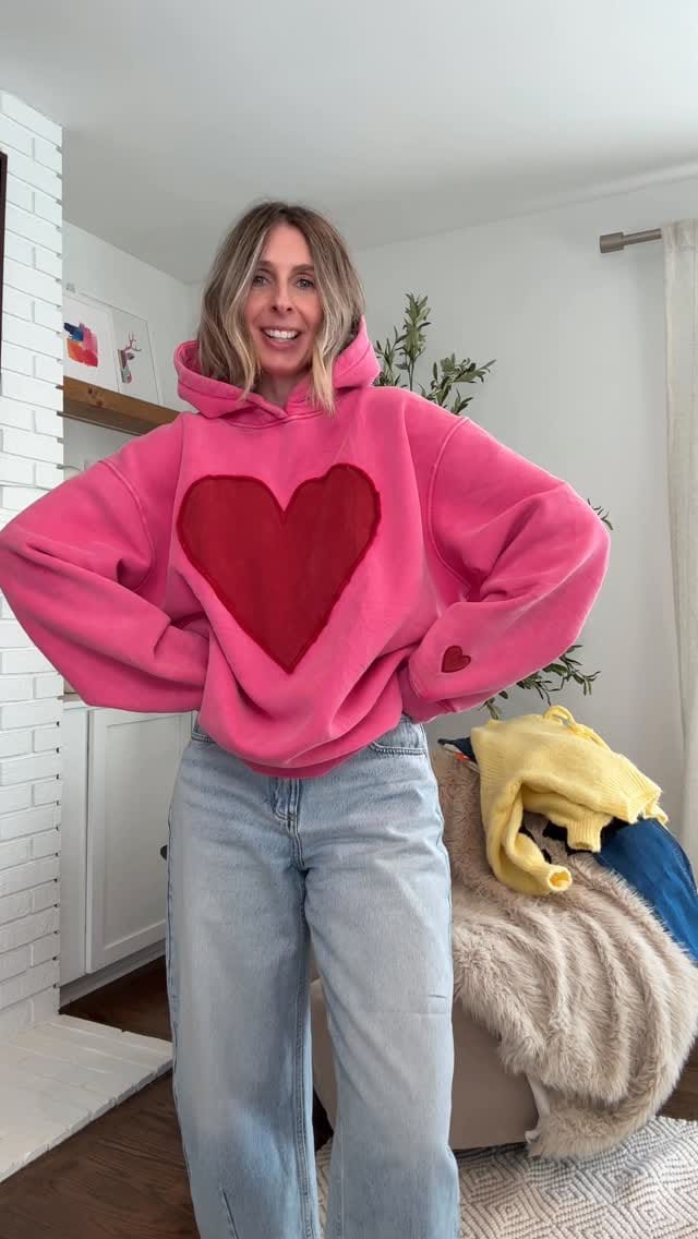 Post 6 by Laura Wood on Instagram (video)