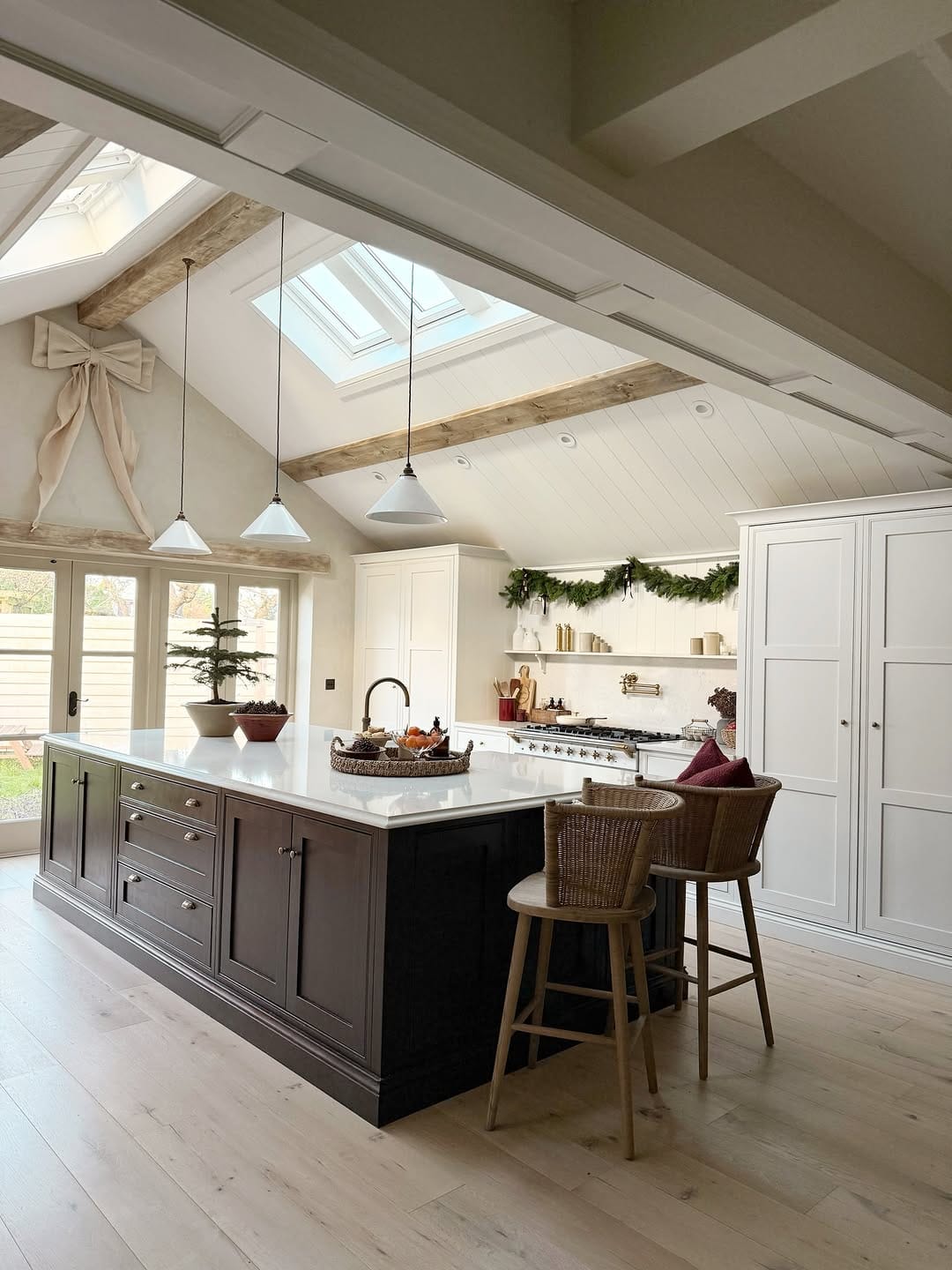 Post 5 by Jess Duxbury | Interiors & Lifestyle on Instagram (carousel)