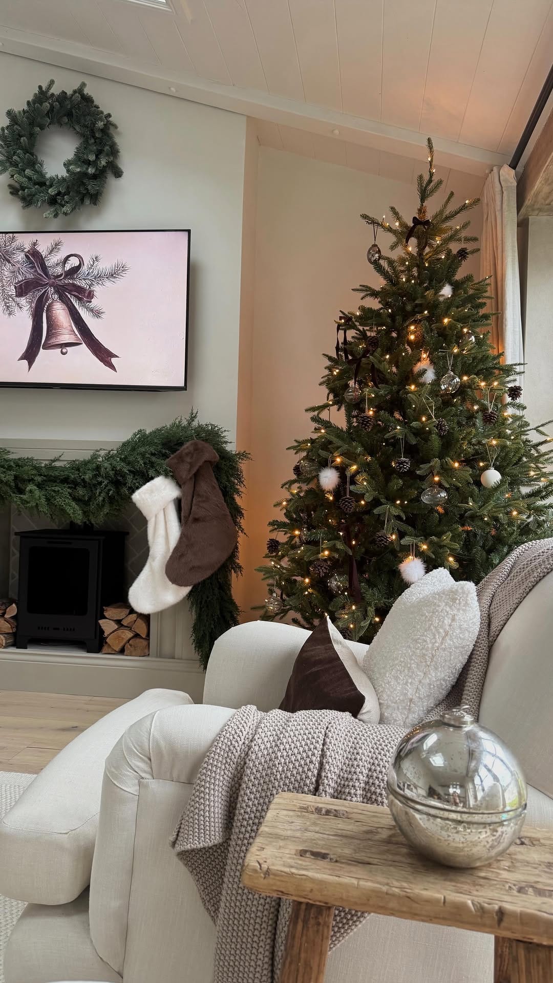 Post 6 by Jess Duxbury | Interiors & Lifestyle on Instagram (video)