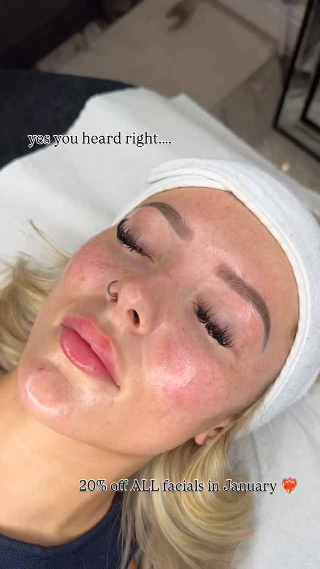 Post 4 by Skin Quartz Laser & Skin Clinic Manchester ™️ on Instagram (video)