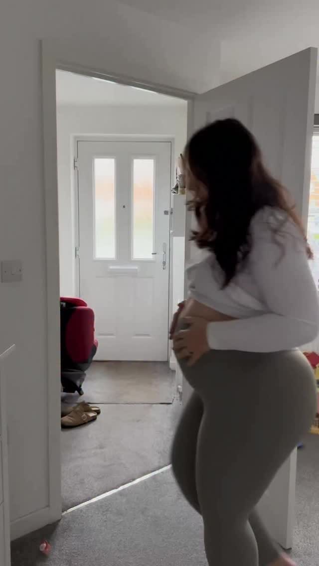 Post 2 by Ellie Wainwright 🍒 on Instagram (video)