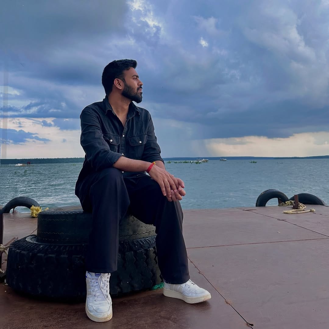 Post 4 by Shubham Dixena on Instagram (carousel)