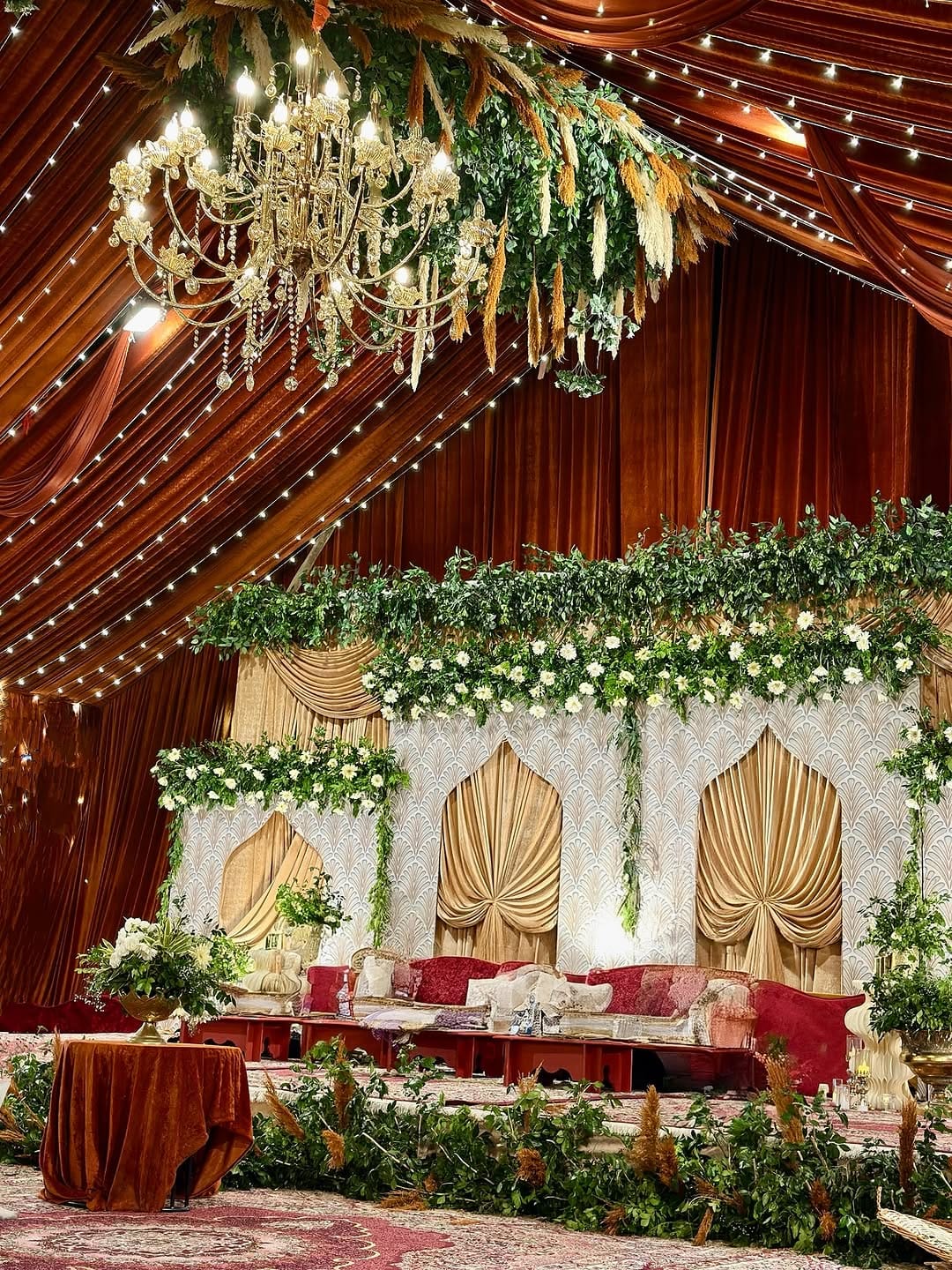 Post 3 by Shubham Dixena on Instagram (carousel)