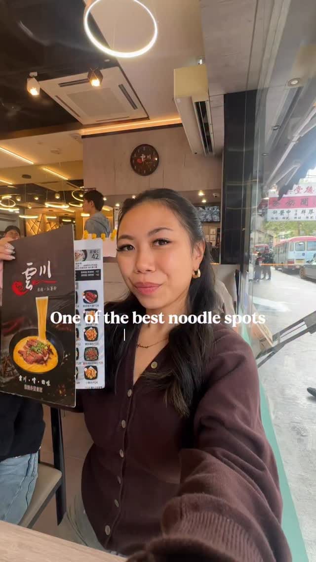 Post 6 by Sof on Instagram (video)