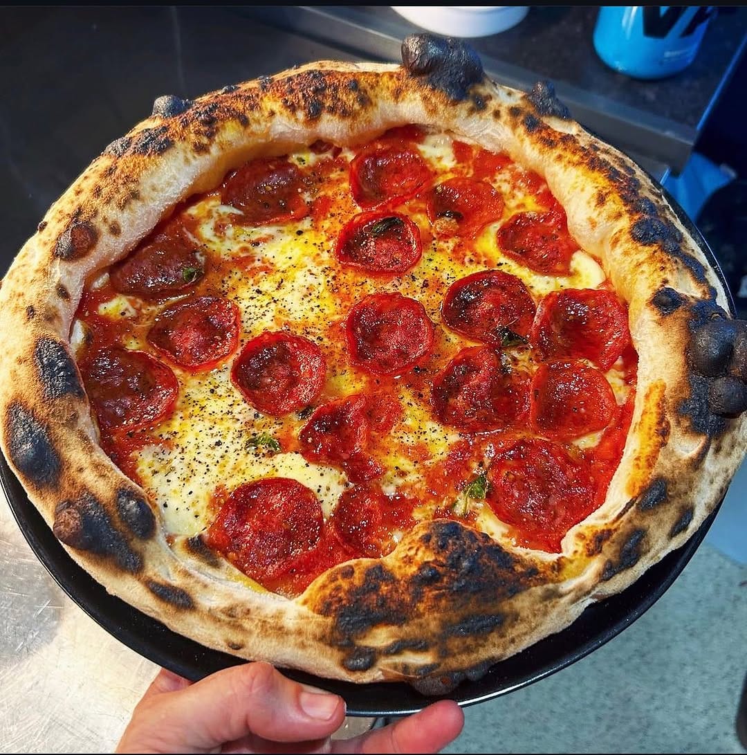 Post 5 by Bens Burger Blog on Instagram (image)