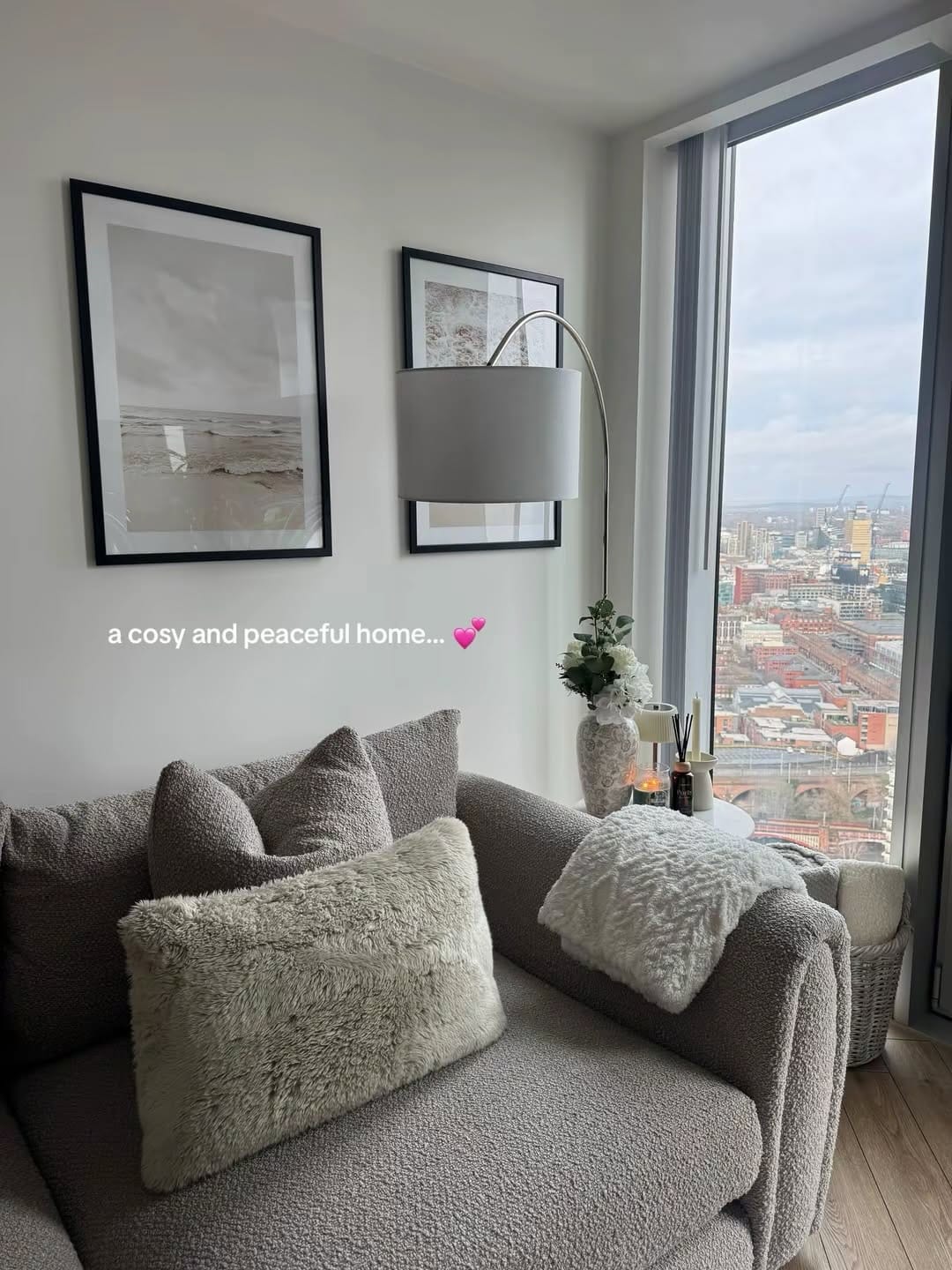 Post 6 by Fi | Apartment in the Clouds 🏙️☁️ on Instagram (carousel)
