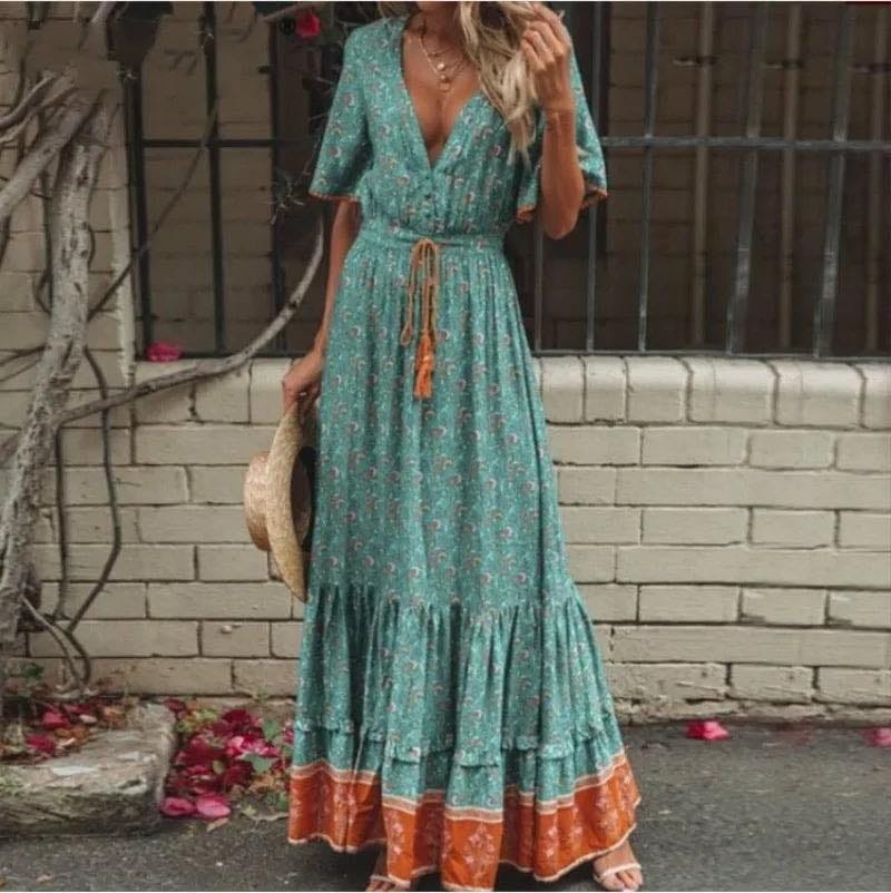Post 4 by Hi Tech Glam | Women’s Fashion | Dresses | Jewellery on Instagram (image)