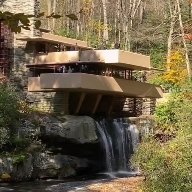 Post 9 by ROSCOMAR on Instagram (video)