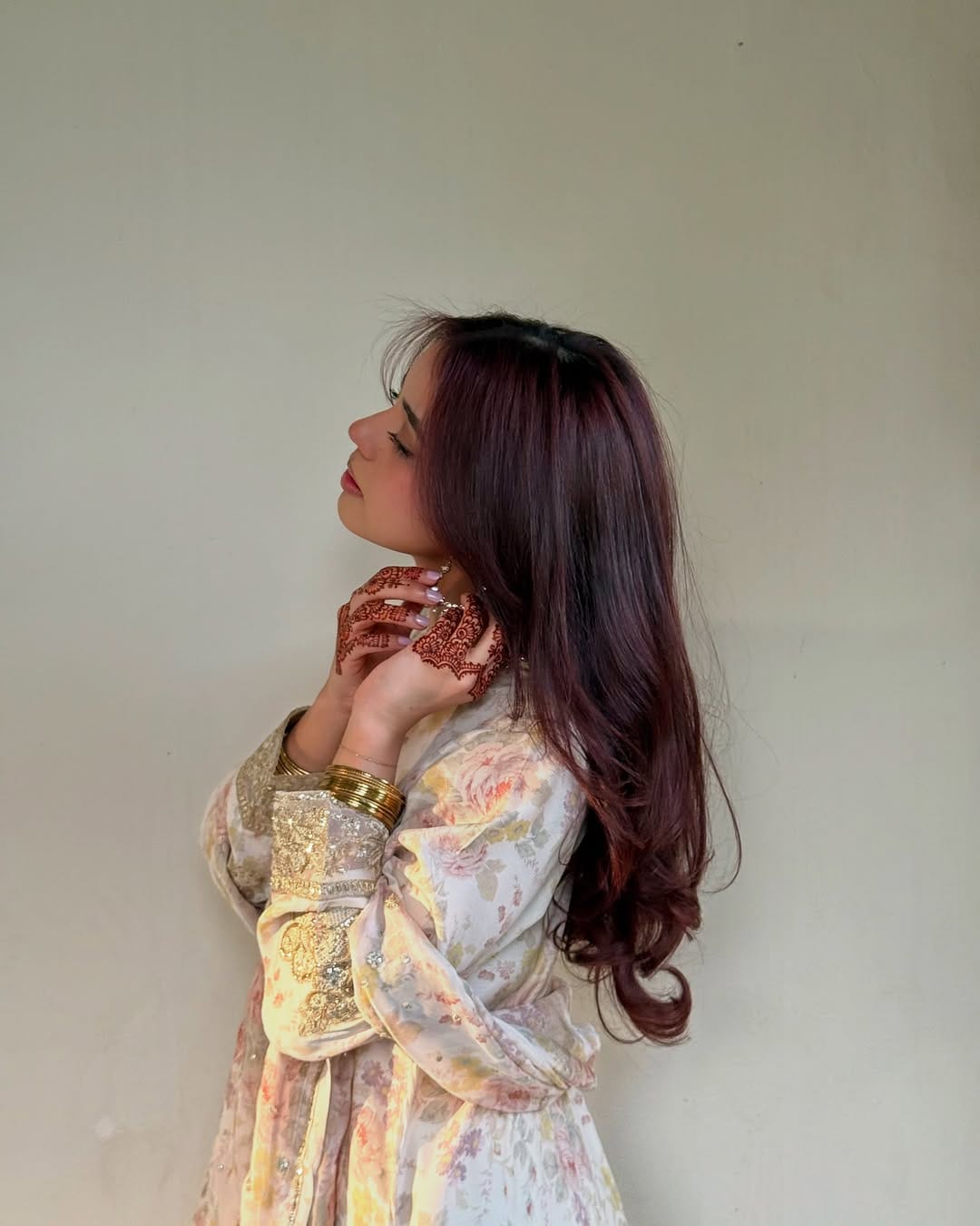 Post 10 by Zoiea Karim on Instagram (carousel)