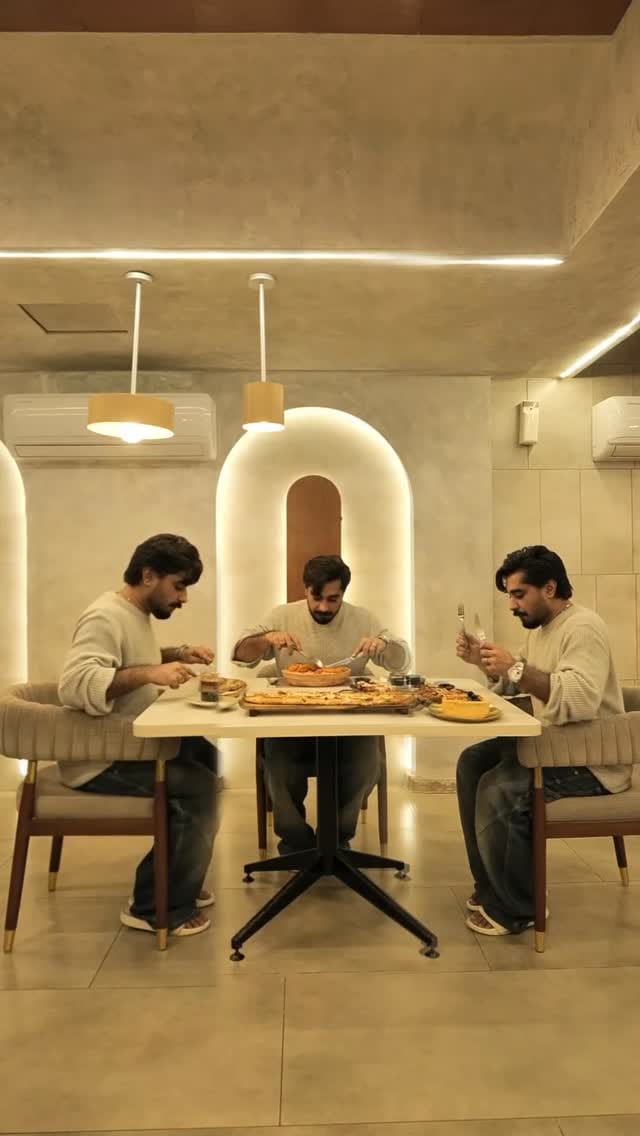 Post 5 by Murtaza Shaikh on Instagram (video)