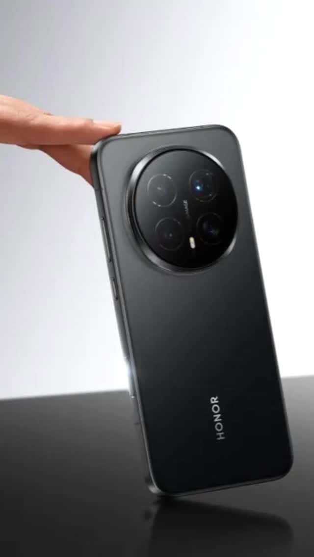 Post 10 by Unboxing Plus on Instagram (video)