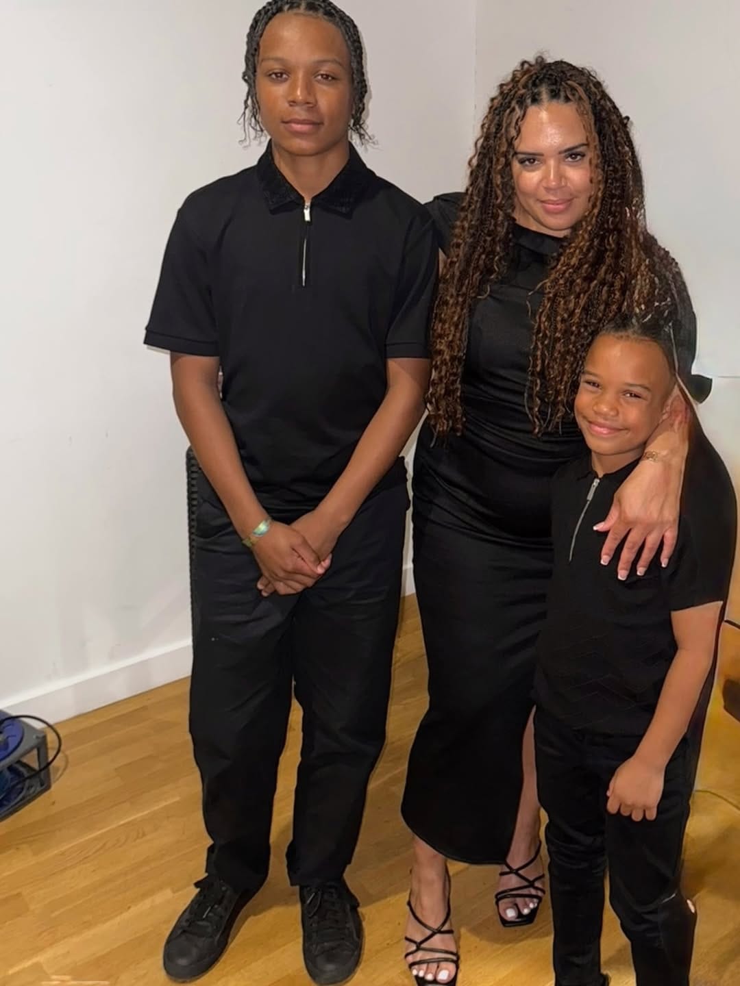 Post 3 by Rochelle Harriott on Instagram (image)