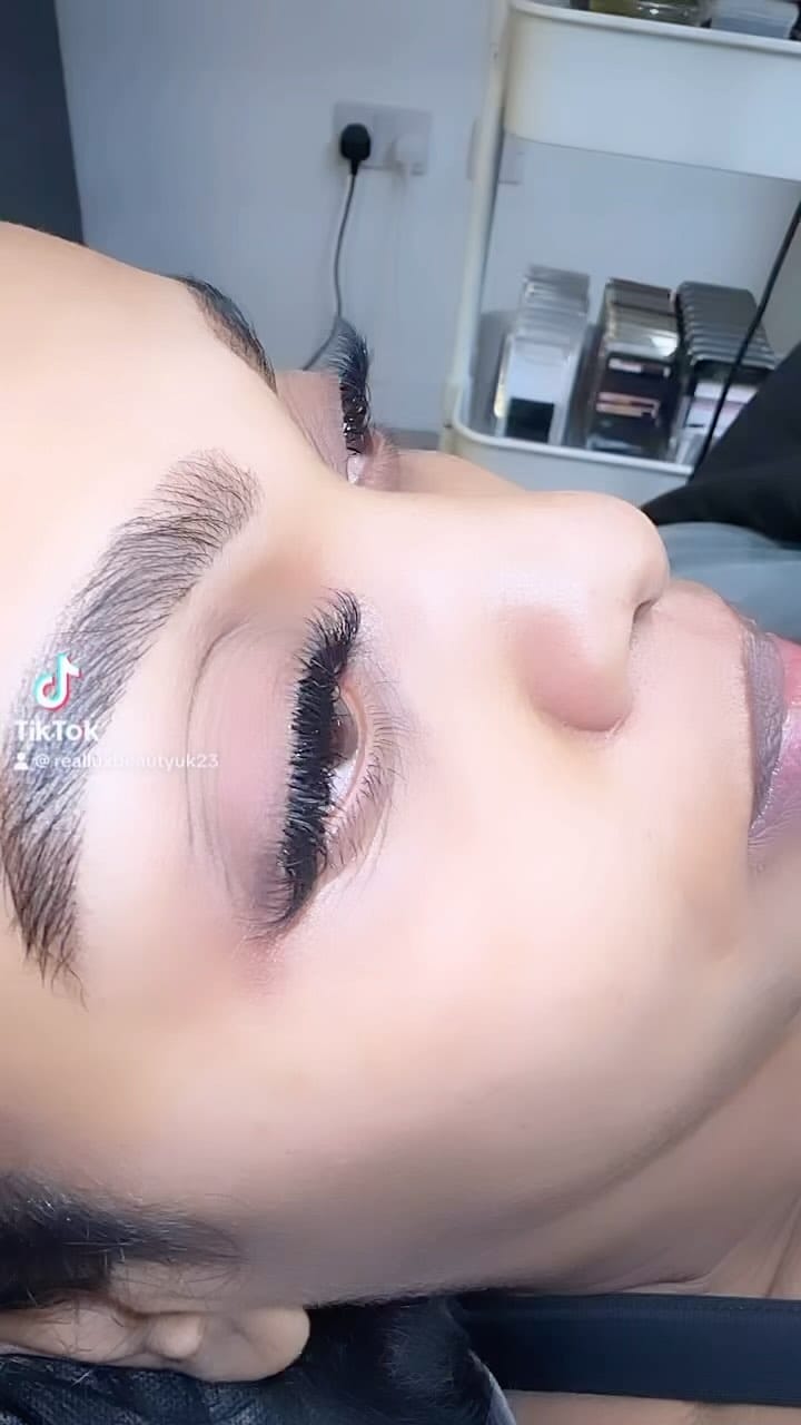 Post 7 by @Realluxbeautyuk on Instagram (video)
