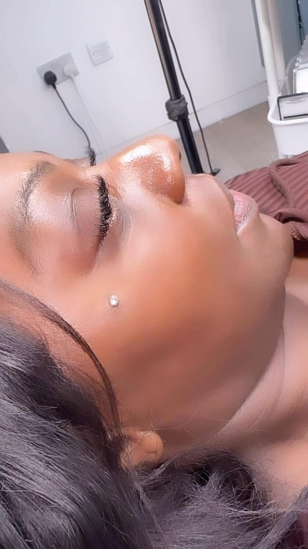 Post 4 by @Realluxbeautyuk on Instagram (video)