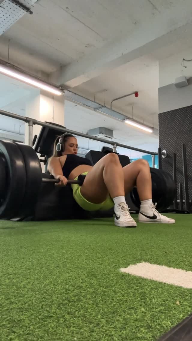 Post 2 by ✨🎀🎧 𝐈𝐭𝐬𝐭𝐡𝐚𝐭𝐜𝐥𝐚𝐮𝐝𝐢𝐚 🎧🎀✨ on Instagram (video)
