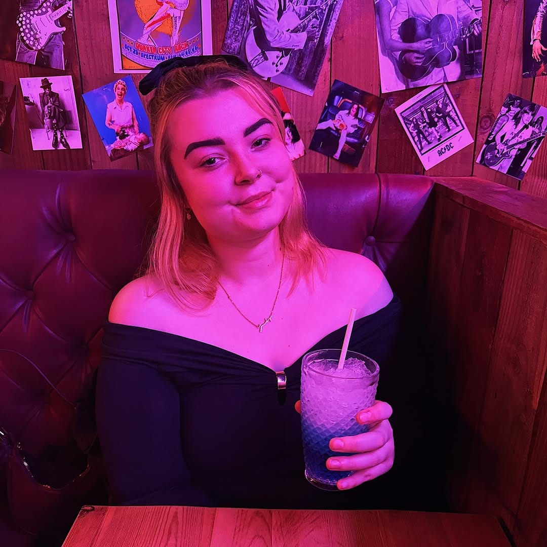 Post 7 by JADZ 🤍✨ on Instagram (carousel)