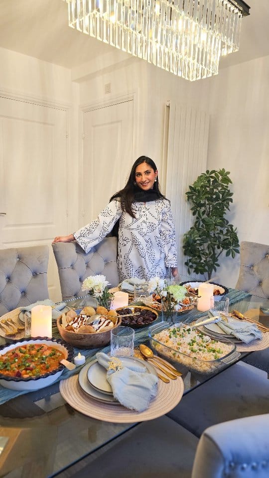 Post 9 by Arooj | London Blogger on Instagram (video)