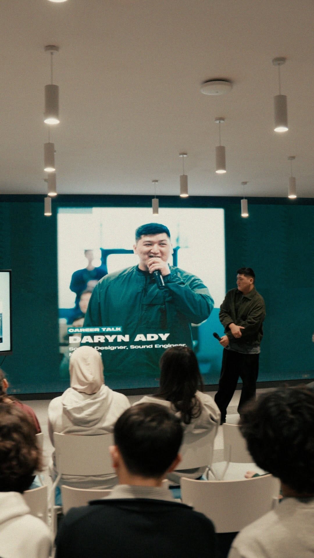 Post 3 by Quantum TECH School on Instagram (video)
