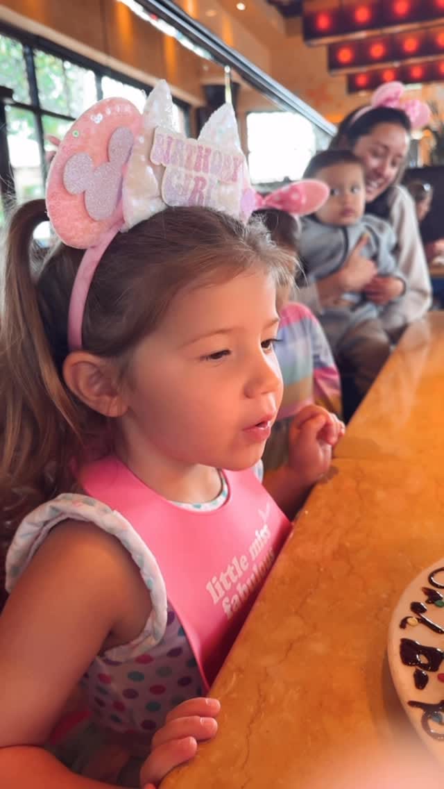 Post 6 by Michael Vincent on Instagram (video)