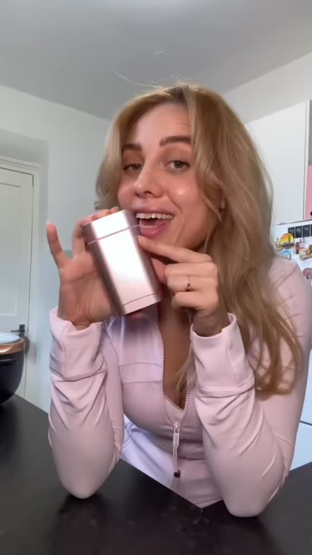 Post 8 by Sarah Ela on Instagram (video)