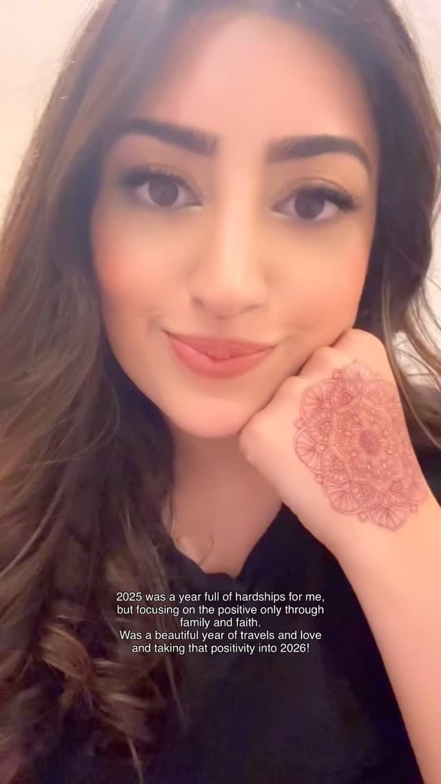 Post 3 by ᴇ ᴢ ᴢ ᴀ on Instagram (video)