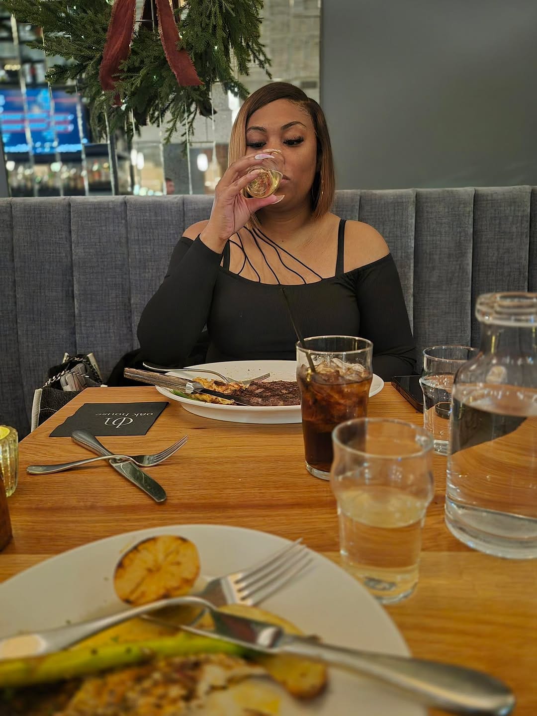 Post 6 by Banks Raven on Instagram (image)