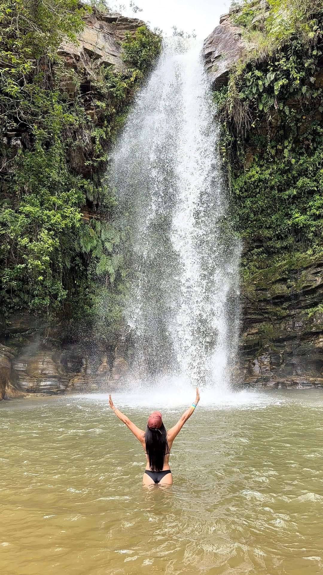 Post 2 by NANDA SILVEIRA | TRAVEL & STYLE on Instagram (video)