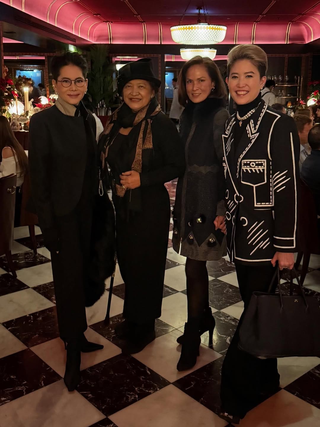 Post 7 by DR. PATRAPA CHADIST on Instagram (carousel)