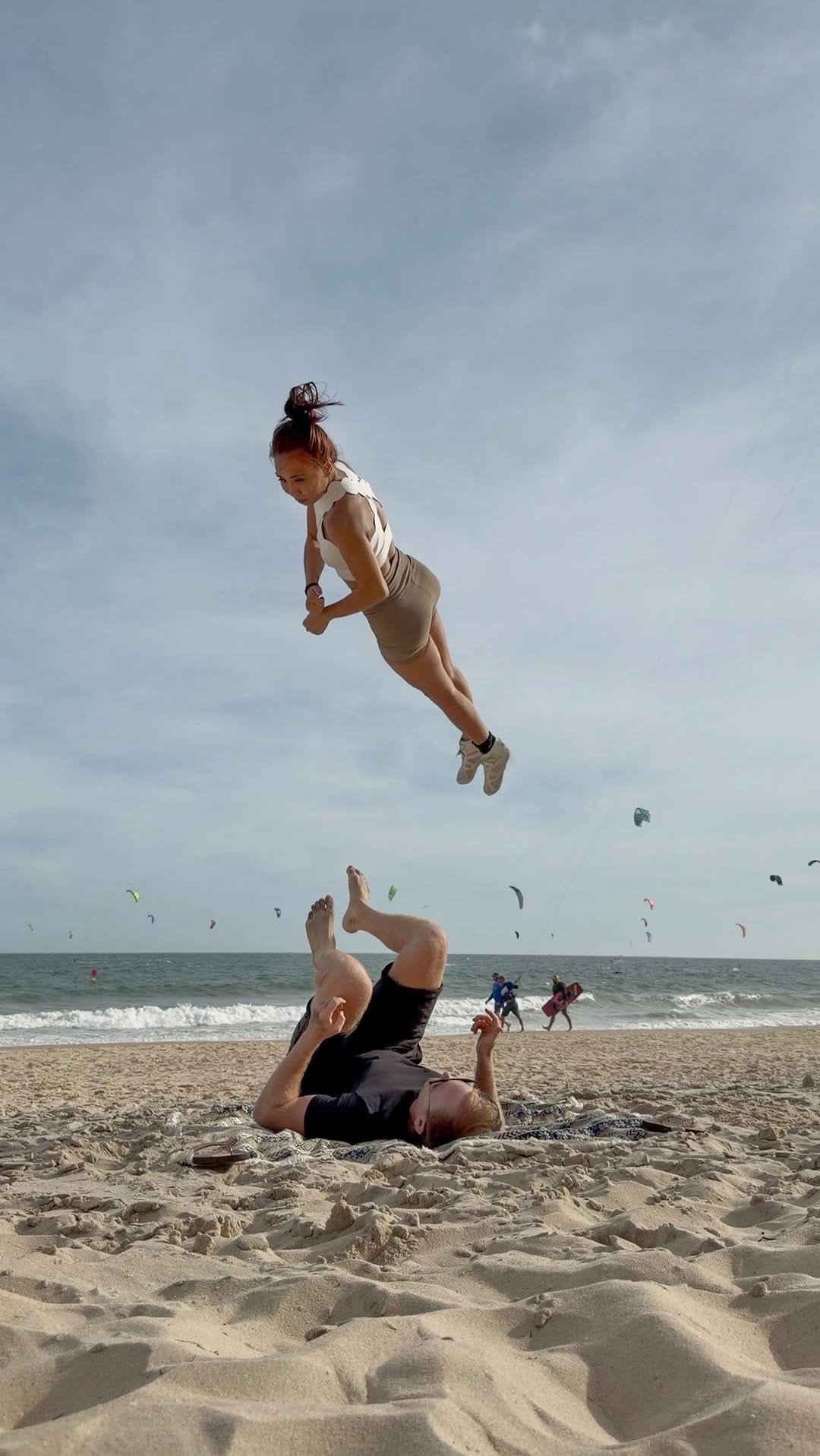 Post 7 by ☼ TᕼEᗩ on Instagram (video)