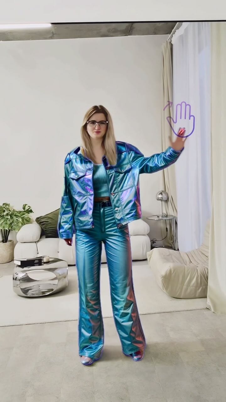 Post 7 by Josephine Miller on Instagram (video)