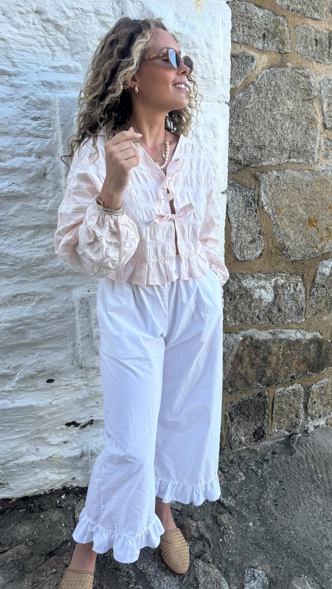 Post 8 by Corinne Jones | Cornwall Content Creator on Instagram (video)