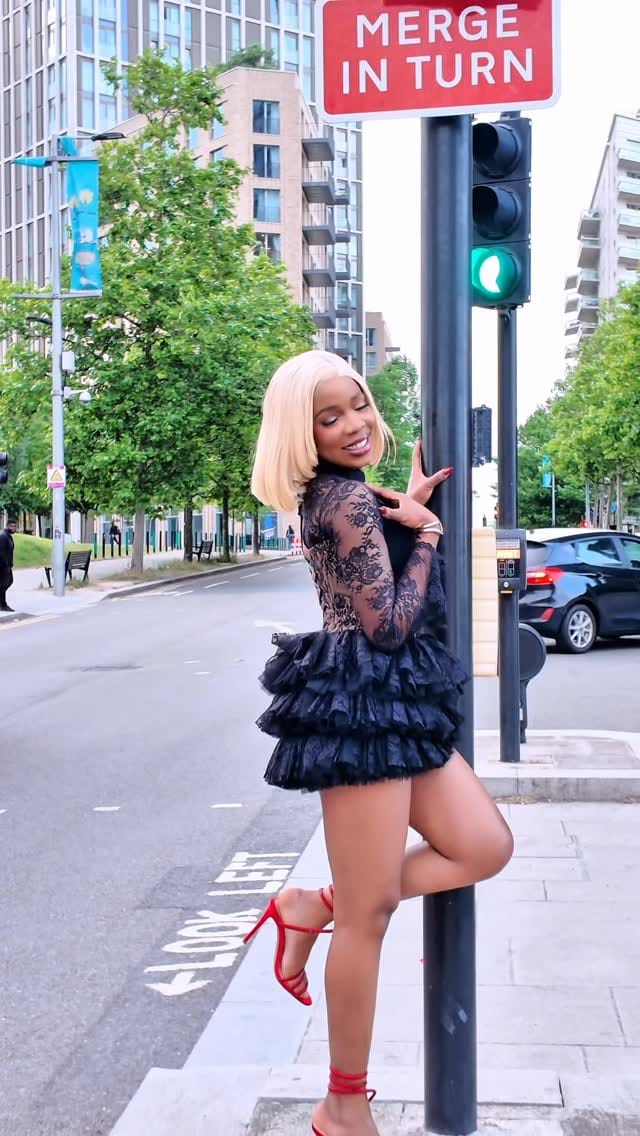 Post 6 by LIFESTYLE VIDEOGRAPHER IN UK on Instagram (video)