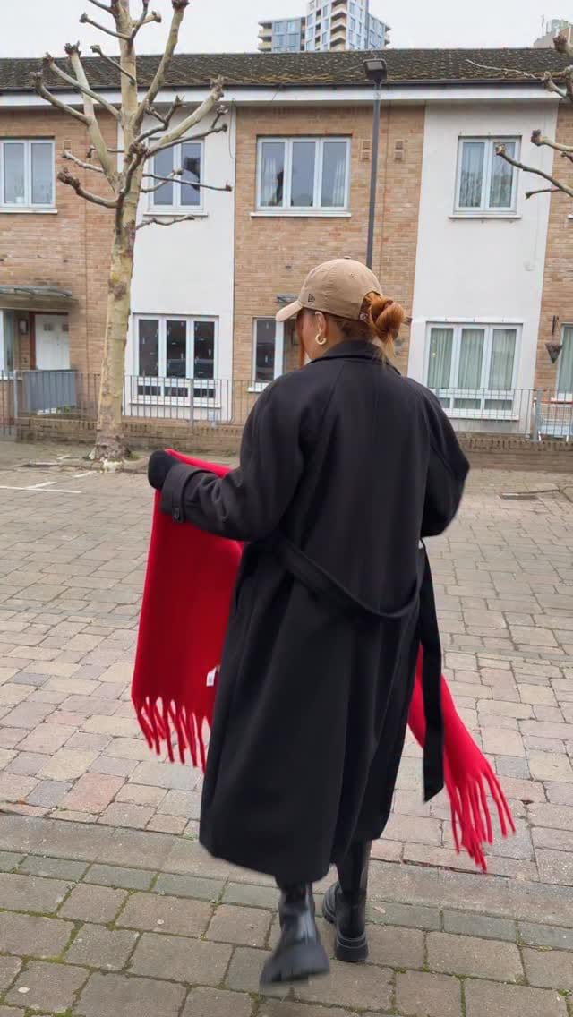 Post 9 by Pâmella Waldhelm on Instagram (video)