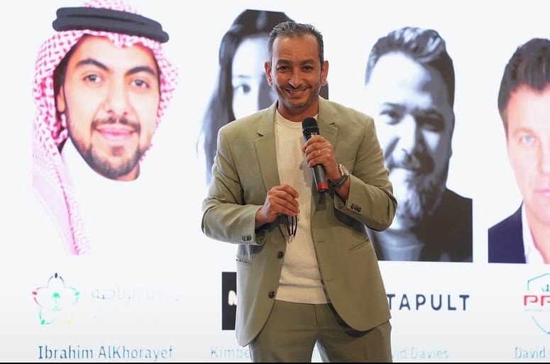 Post 7 by Amr Elrawi on Instagram (carousel)