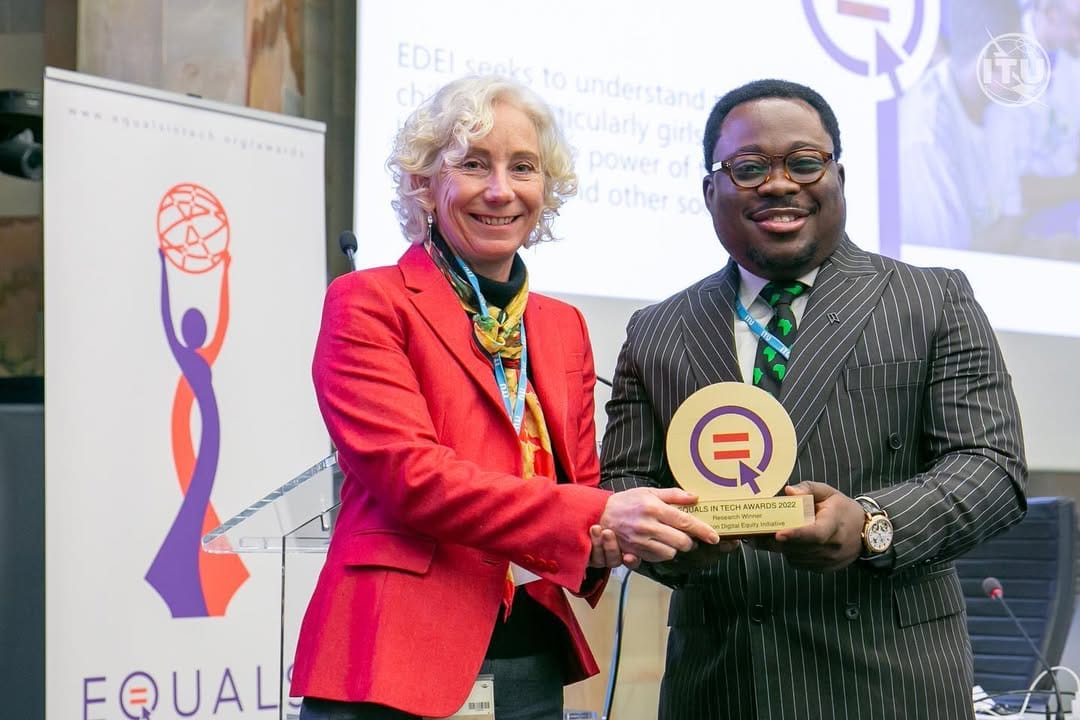 Post 10 by Gideon Olanrewaju -  Award Winning Entrepreneur on Instagram (carousel)