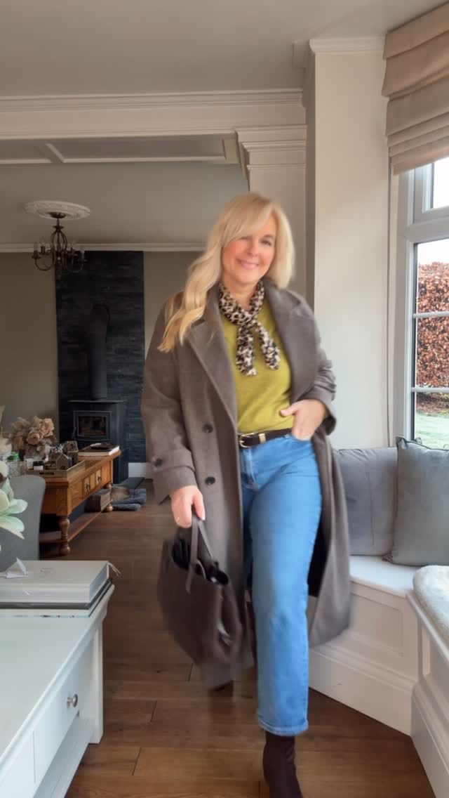 Post 1 by Joanna (Fashion, Beauty & Lifestyle) on Instagram (video)