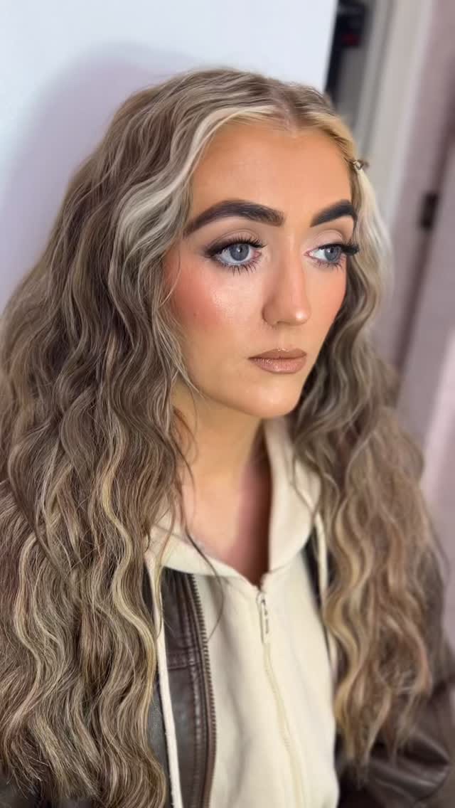 Post 2 by Tracey Lee on Instagram (video)