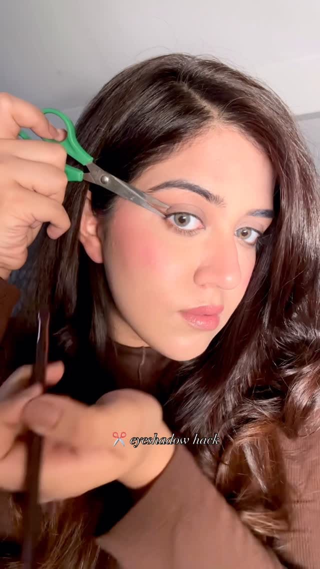 Post 7 by Rida Yawar 🦋 | Content Creator on Instagram (video)