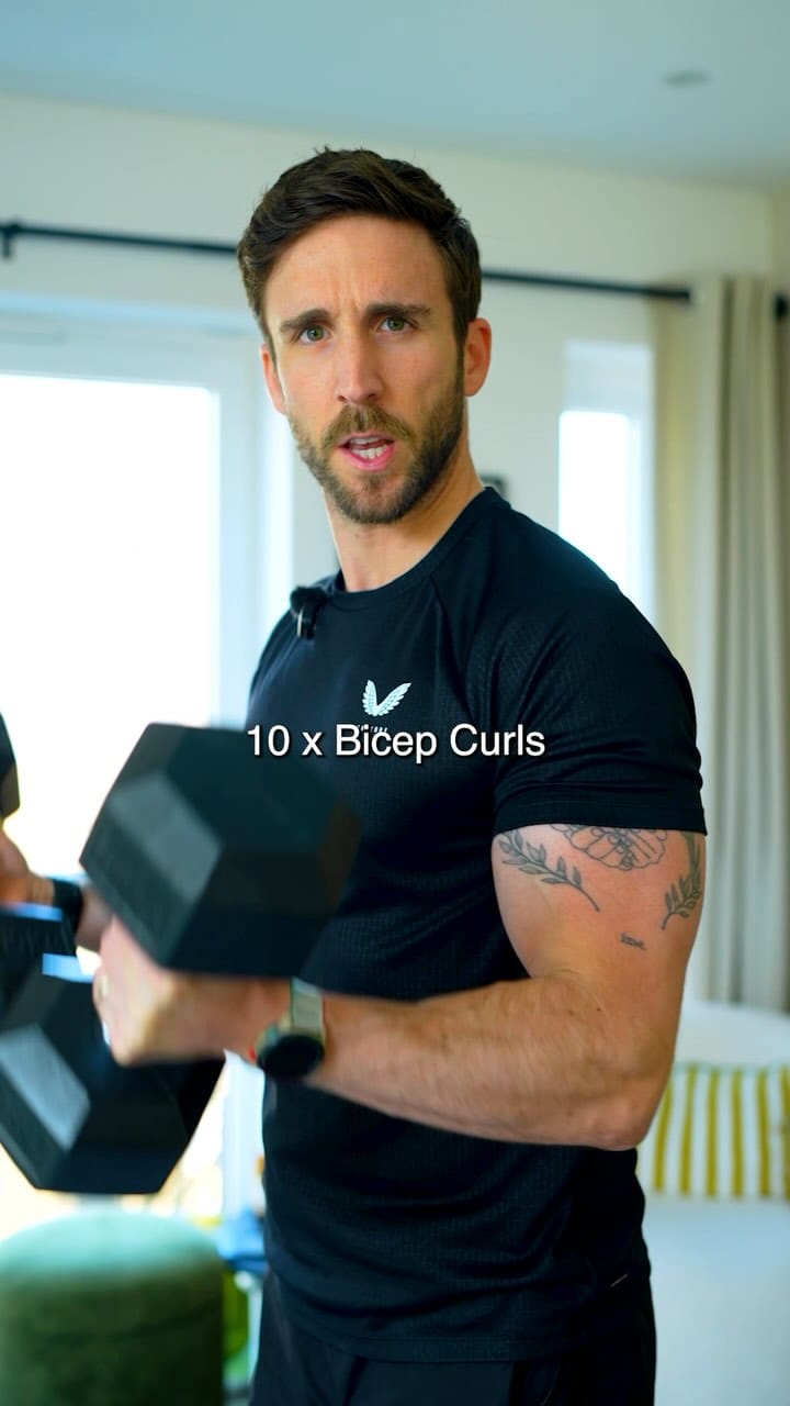 Post 10 by James Stirling - HOME WORKOUTS 💪🏻 on Instagram (video)
