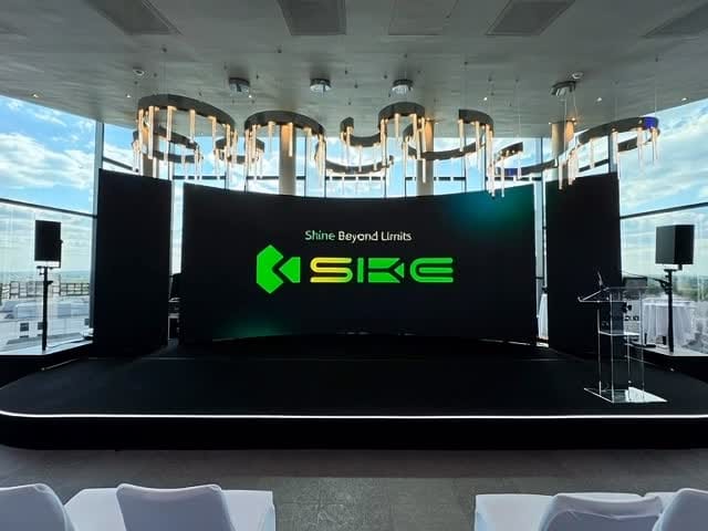 Post 1 by Solo AV on Instagram (video)