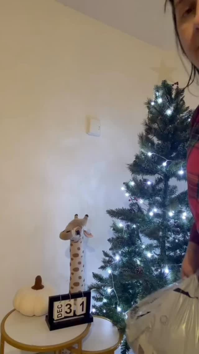 Post 4 by Nejan Ohana on Instagram (video)
