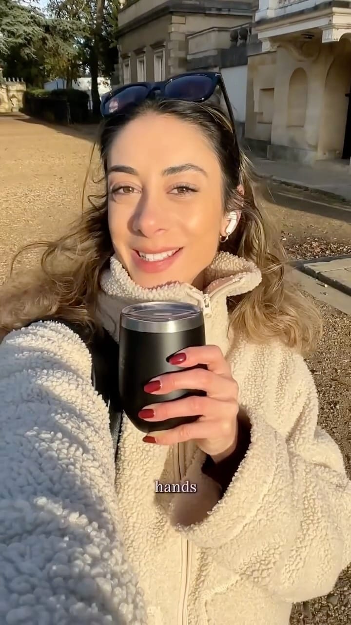 Post 6 by Elena on Instagram (video)