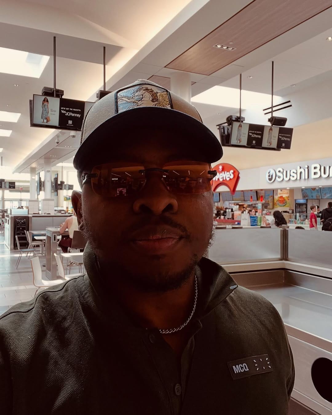 Post 4 by Uk Destination Photographer Seyiturbo™️ on Instagram (image)